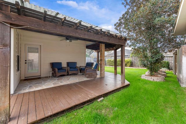 11 S Bendrook Loop, Conroe, TX 77384