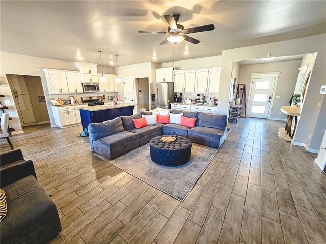 13525 NW 1st Terrace, Yukon, OK 73099