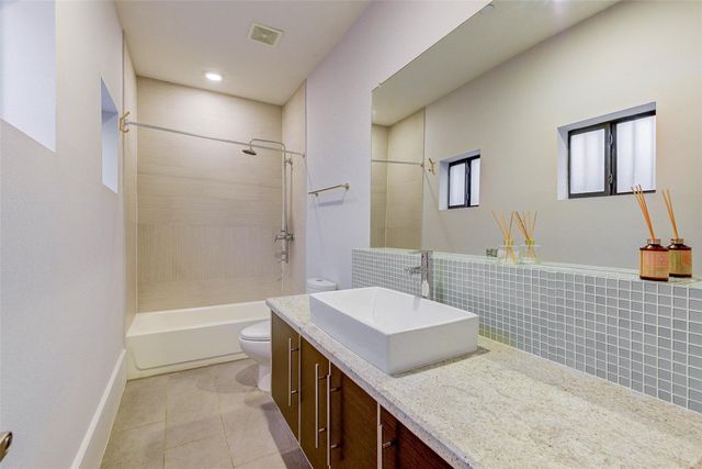 113 Tuam Street, Houston, TX 77006