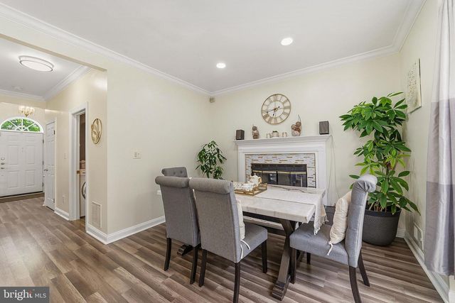 25 NAVESINK DR, Pennington, NJ 08534