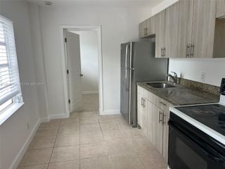 4245 NW 24th Ave 1, Miami, FL 33142