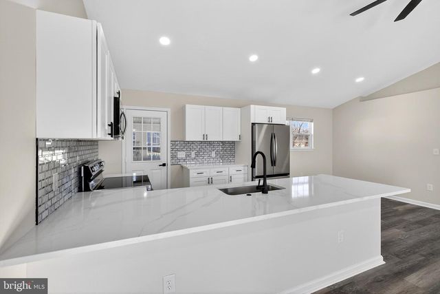 121 COURTNEY LN, Felton, DE 19943