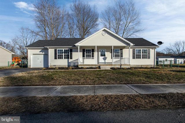 121 COURTNEY LN, Felton, DE 19943