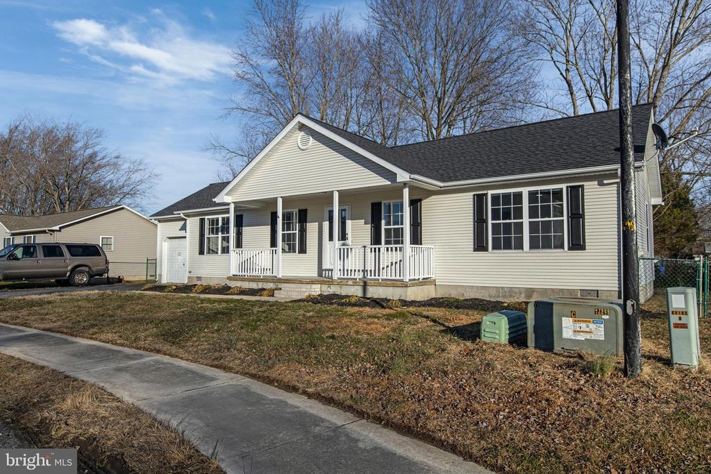 121 COURTNEY LN, Felton, DE 19943