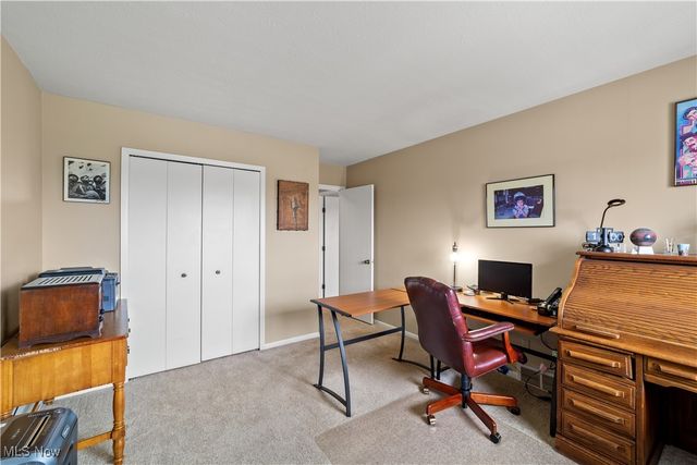 2112 Acacia Park Drive 524, Lyndhurst, OH 44124