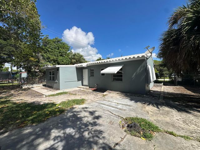 308 SE 22nd Street, Fort Lauderdale, FL 33316