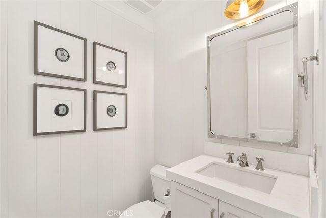 1631 Latitude S, Costa Mesa, CA 92627