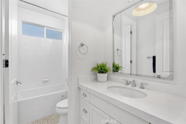 1631 Latitude S, Costa Mesa, CA 92627