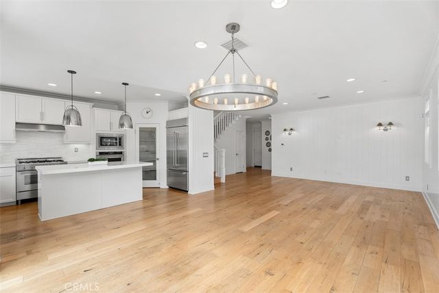 1631 Latitude S, Costa Mesa, CA 92627