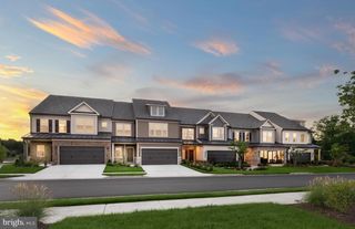 6156 AMBER LN #2, Haymarket, VA 20169