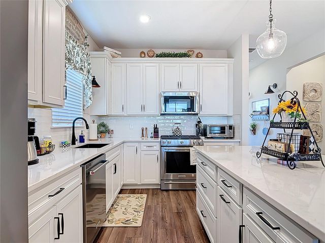 2750 PURPLE MEADOW COURT, Minneola, FL 34715