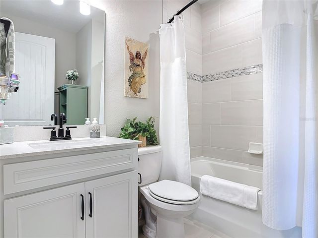 2750 PURPLE MEADOW COURT, Minneola, FL 34715