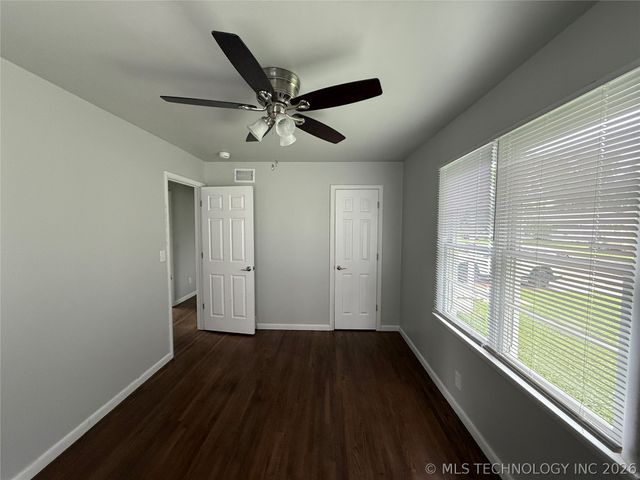 804 N Ash Street, Owasso, OK 74055