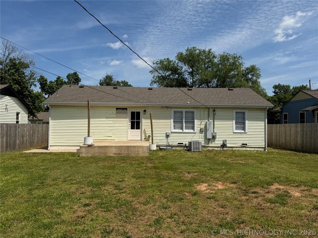 804 N Ash Street, Owasso, OK 74055