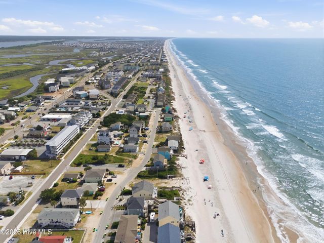 522 N Shore Drive, Holly Ridge, NC 28445