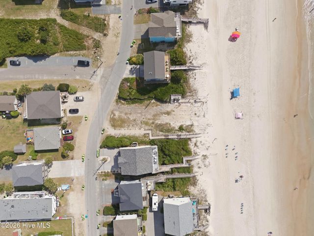 522 N Shore Drive, Holly Ridge, NC 28445