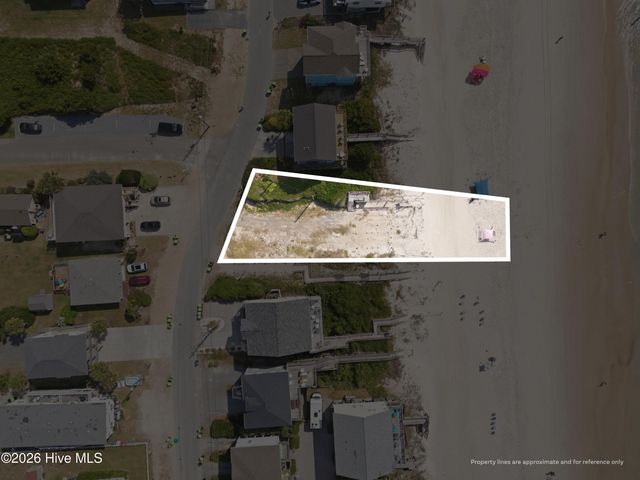 522 N Shore Drive, Holly Ridge, NC 28445