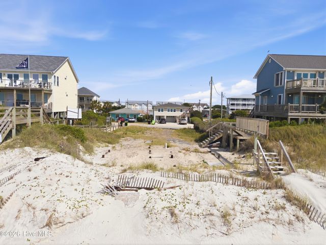 522 N Shore Drive, Holly Ridge, NC 28445