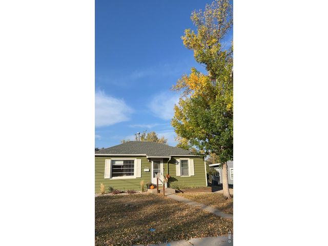 2443 Mountain View Dr, Loveland, CO 80538