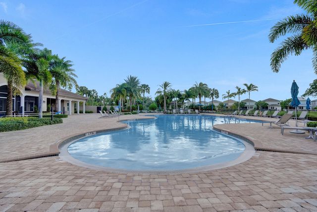 1300 Eucalyptus Drive 3, Hollywood, FL 33021