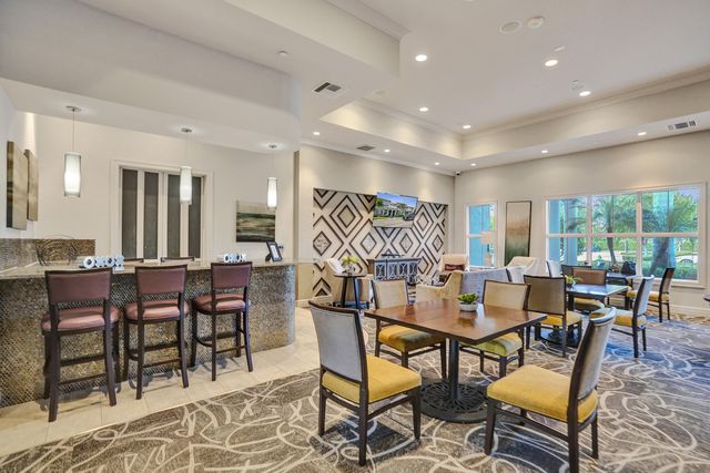 1300 Eucalyptus Drive 3, Hollywood, FL 33021