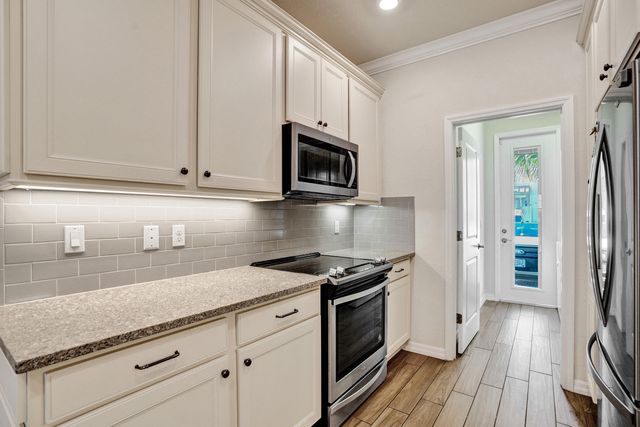 1300 Eucalyptus Drive 3, Hollywood, FL 33021