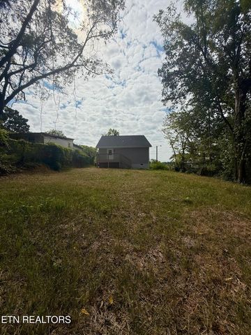 156 Old State Rd, Knoxville, TN 37914