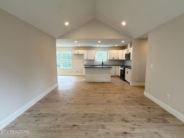 156 Old State Rd, Knoxville, TN 37914