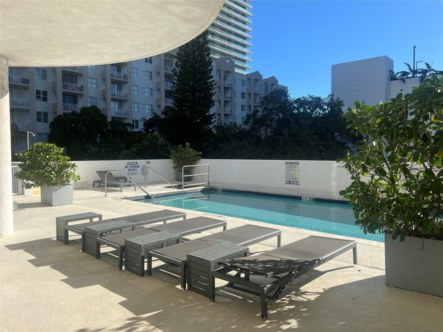 444 NE 30 St 606, Miami, FL 33137