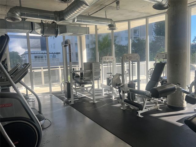 444 NE 30 St 606, Miami, FL 33137