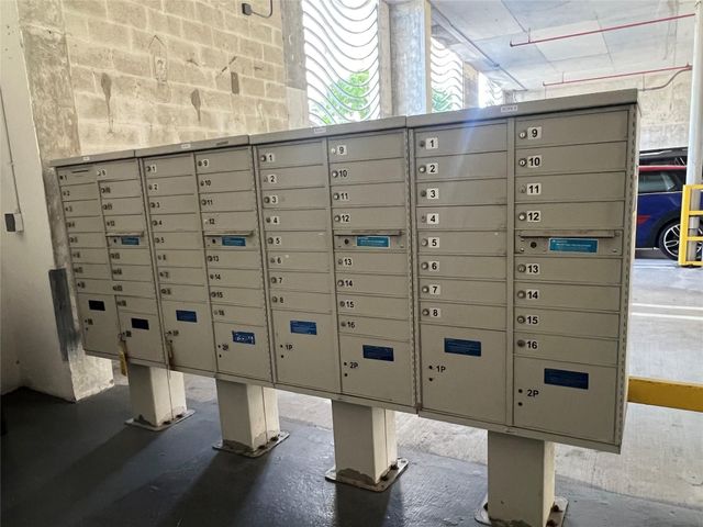 444 NE 30 St 606, Miami, FL 33137