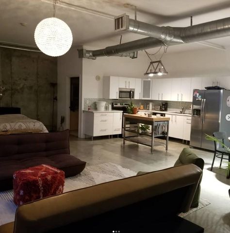 444 NE 30 St 606, Miami, FL 33137