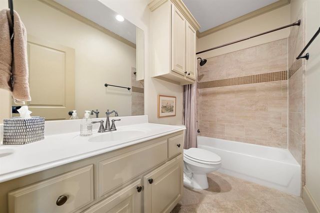 1308 Lake Pointe Parkway, Sugar Land, TX 77478