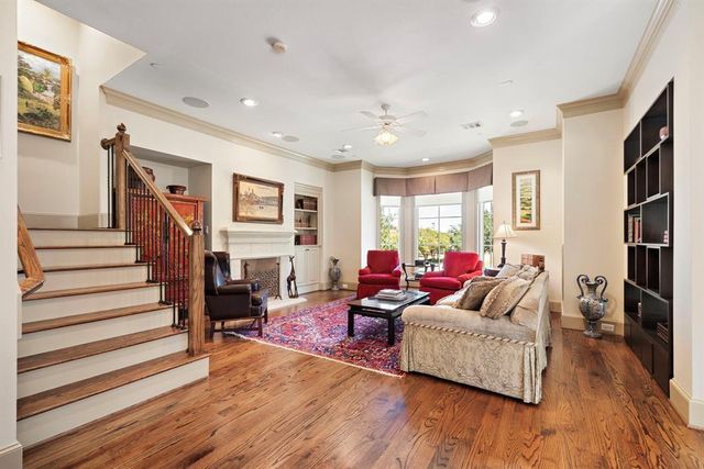 1308 Lake Pointe Parkway, Sugar Land, TX 77478