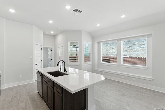 9424 Mattlock, San Antonio, TX 78254