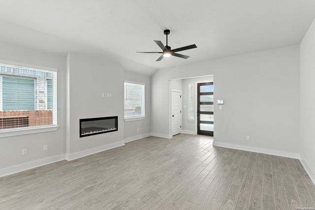 9424 Mattlock, San Antonio, TX 78254