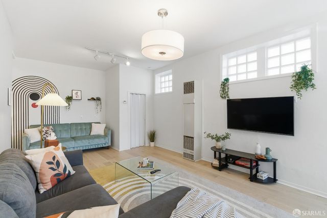 200 Hoffman Avenue, San Francisco, CA 9414