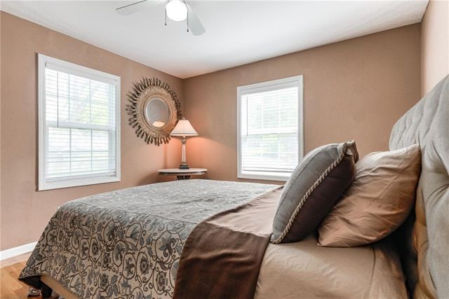 920 County Line Road, Kansas City, KS 66103