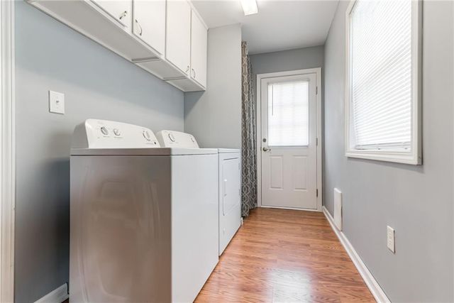 920 County Line Road, Kansas City, KS 66103