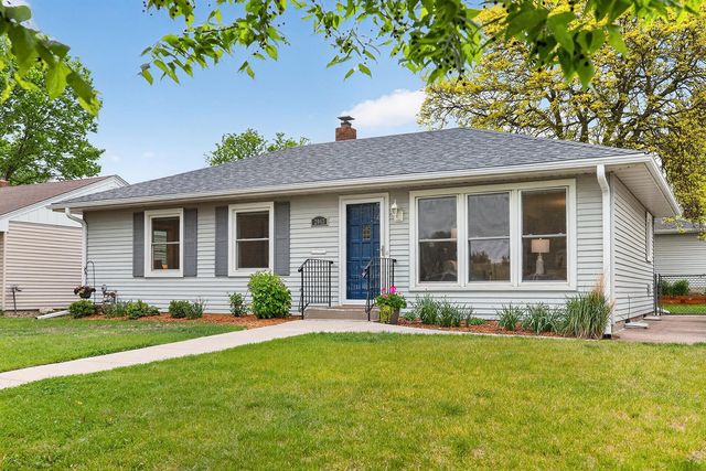 2043 Ramlow Place, Saint Paul, MN 55116
