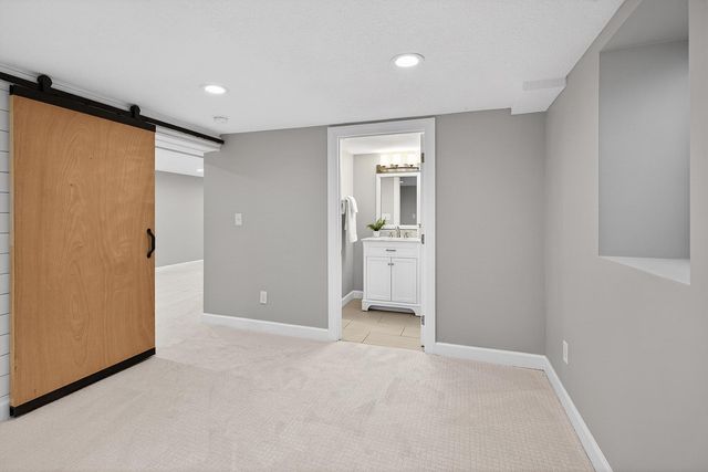 2043 Ramlow Place, Saint Paul, MN 55116