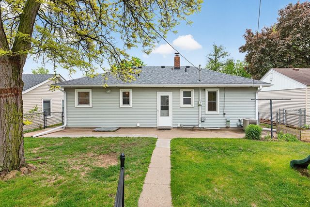 2043 Ramlow Place, Saint Paul, MN 55116