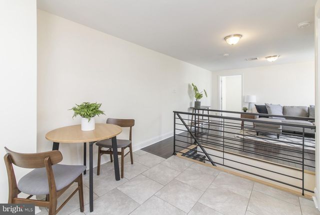 2601 S MARSHALL ST, Philadelphia, PA 19148