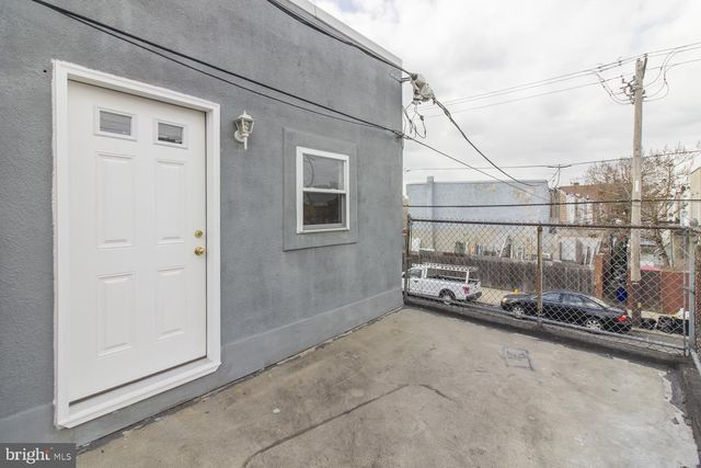 2601 S MARSHALL ST, Philadelphia, PA 19148