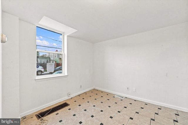 2601 S MARSHALL ST, Philadelphia, PA 19148