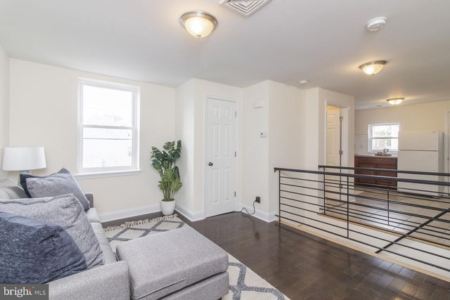 2601 S MARSHALL ST, Philadelphia, PA 19148