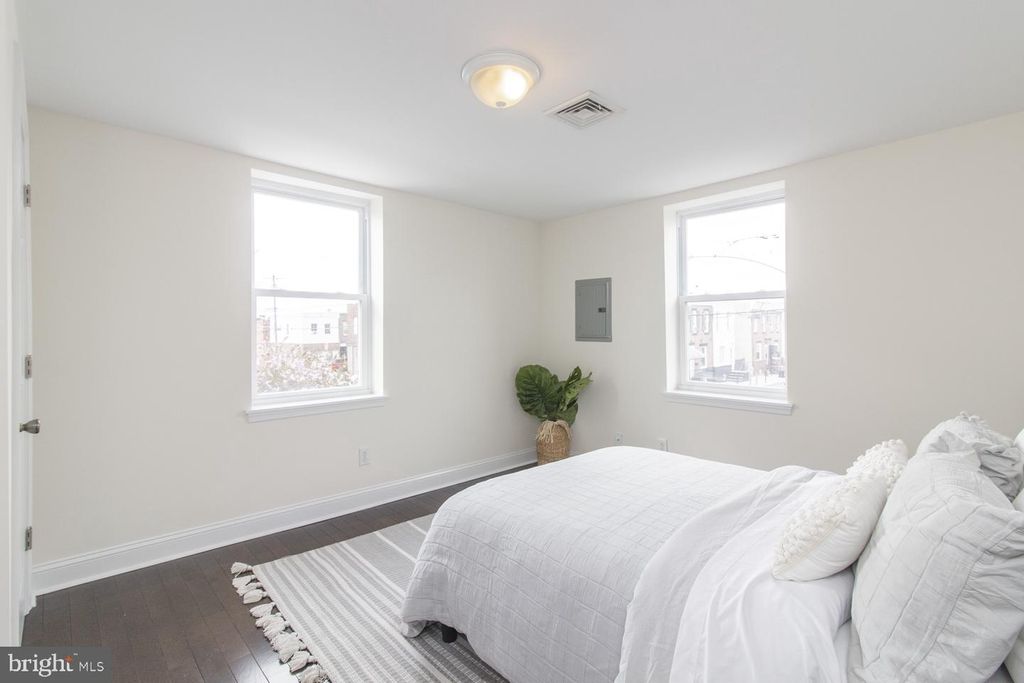 2601 S MARSHALL ST, PHILADELPHIA, PA 19148 — photo 5