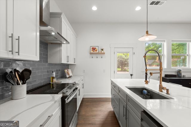 1367 Lucile Avenue SW, Atlanta, GA 30310