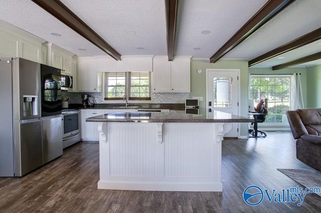 14646 New Cut Road, Athens, AL 35611