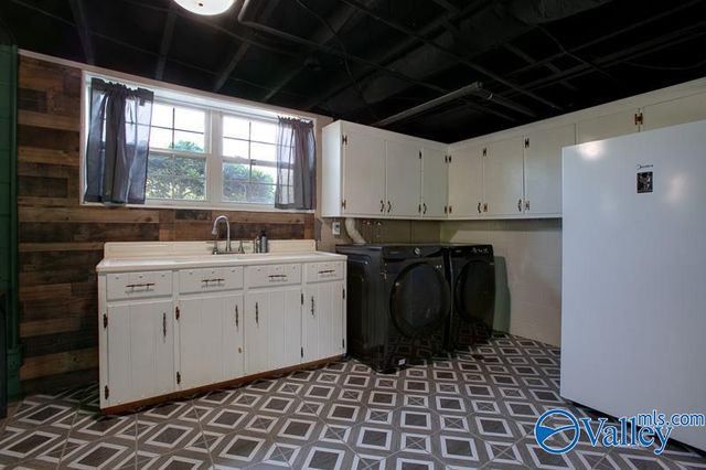 14646 New Cut Road, Athens, AL 35611